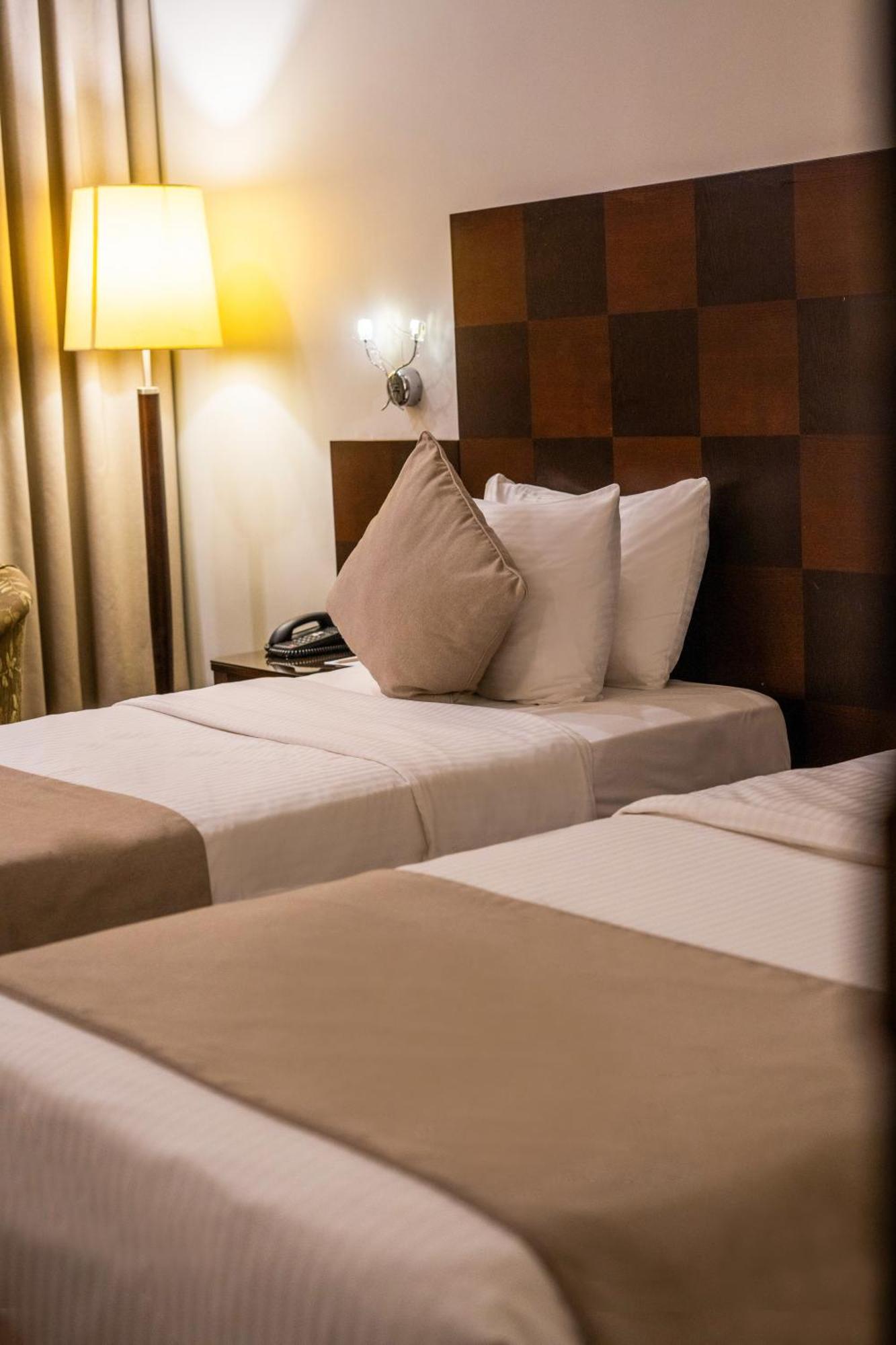 Ayass Hotel Amman Eksteriør billede